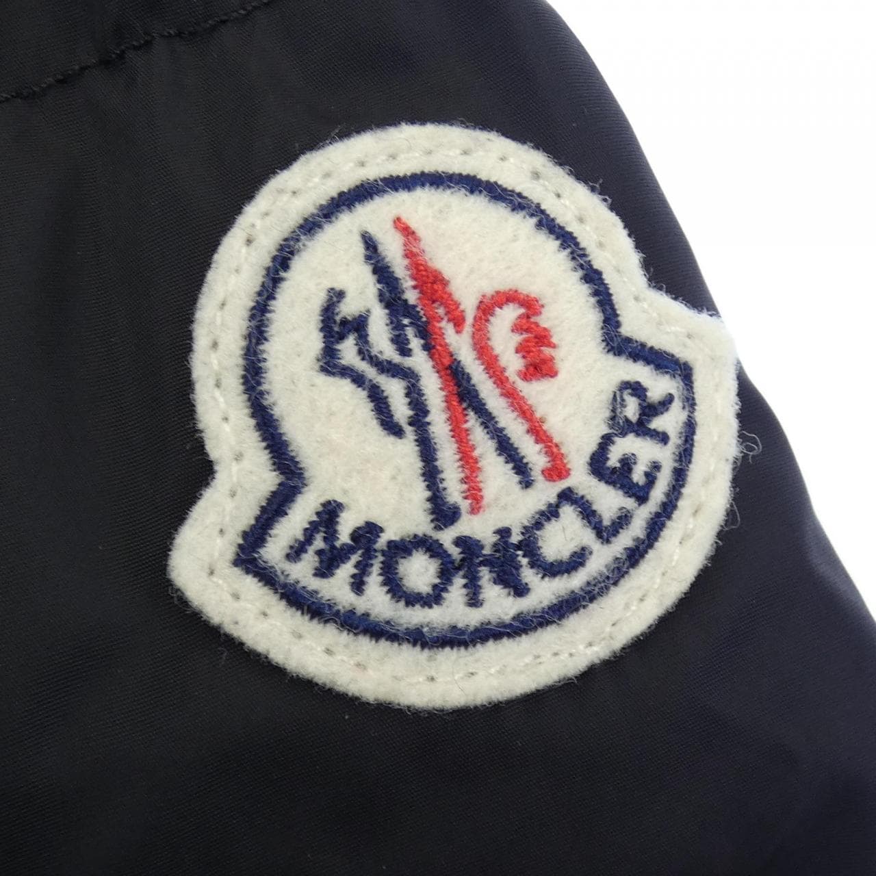 モンクレール MONCLER ダウンジャケット