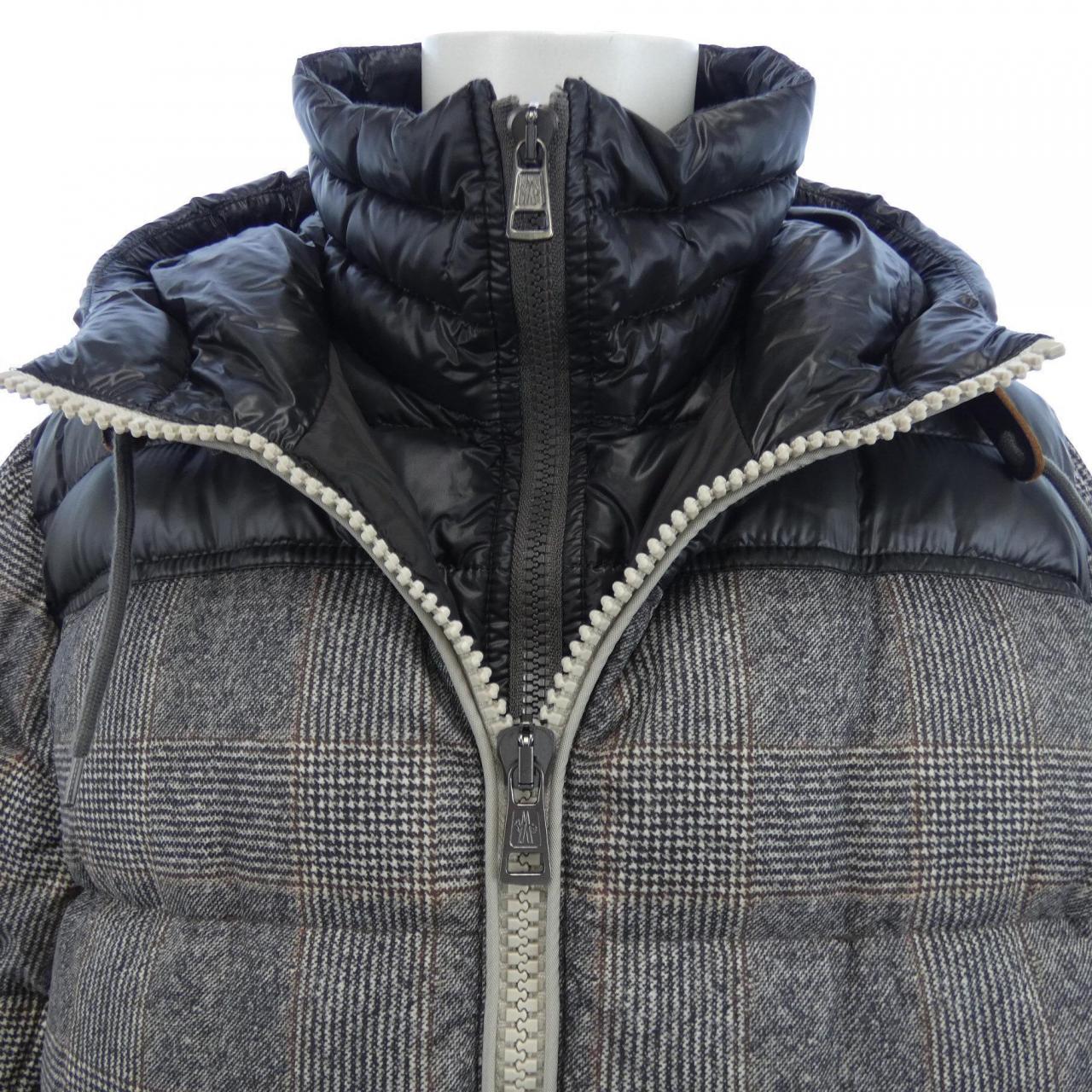 モンクレール MONCLER ダウンジャケット