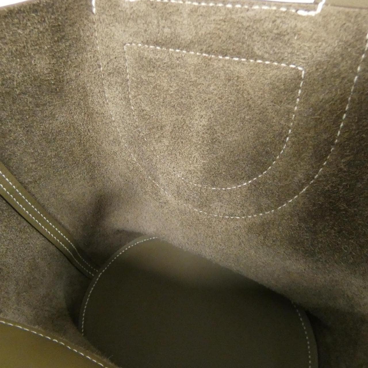 エルメス イン ザ ループ 18cm 084274CK バッグ