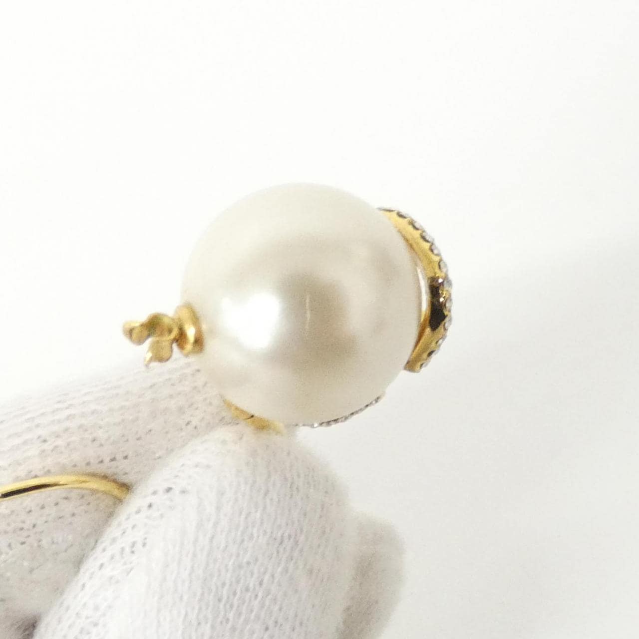 ヴァレンティノ 4W2J0U85HJY ピアス