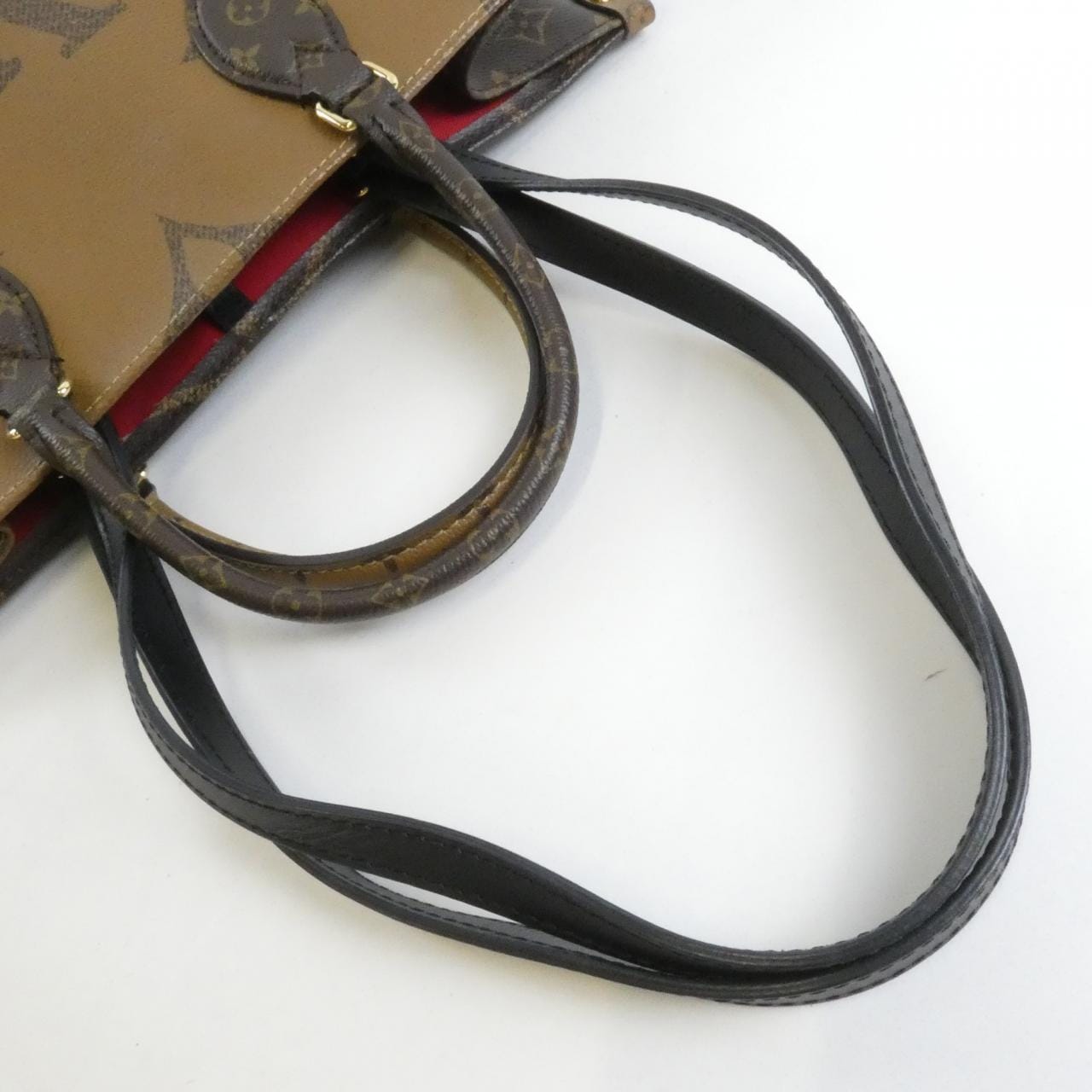ルイヴィトン モノグラム ジャイアント オンザゴー MM M45321 バッグ