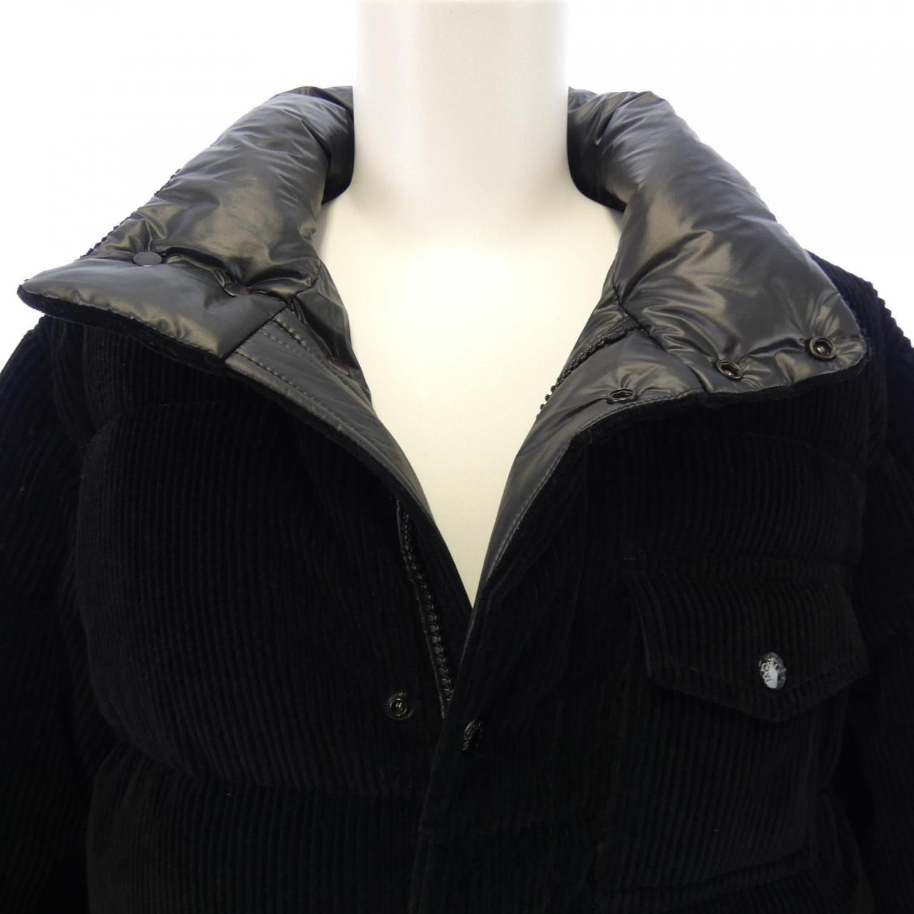 モンクレール MONCLER SERRANT ダウンジャケット