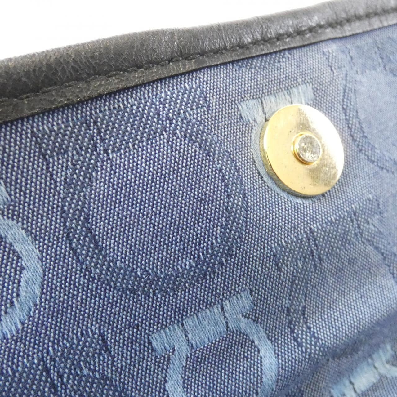 サルヴァトーレフェラガモ 21 5900 ショルダーバッグ