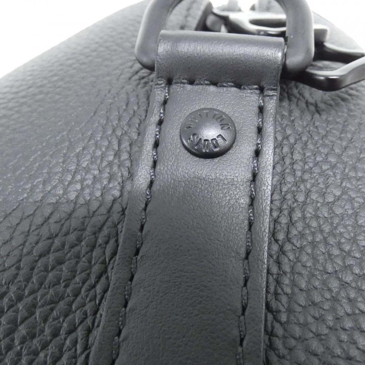 ルイヴィトン ダミエ ディストーテッド シティ キーポル M57417 ショルダーバッグ