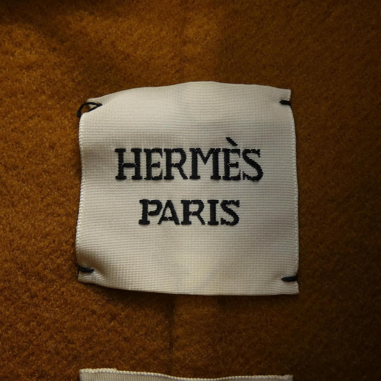 エルメス HERMES ダブルフェイス クルードセル ラムスキンボタン 4E0102DA コート