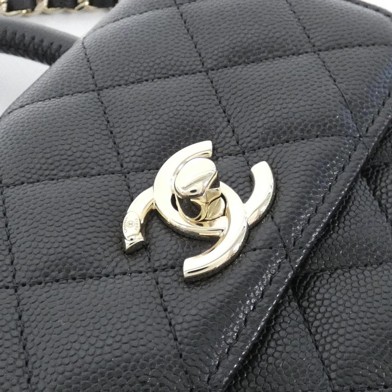 シャネル AP4244 チェーンクラッチ