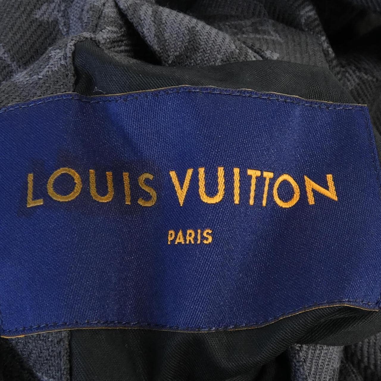 ルイヴィトン LOUIS VUITTON リバーシブルパデッド　NIGO HMB07EXHX ブルゾン