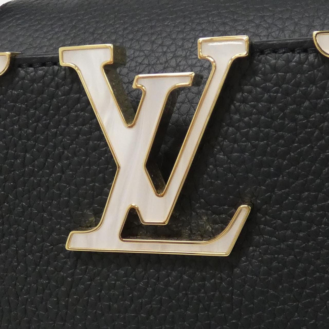 ルイヴィトン カプシーヌ MM M11349 バッグ