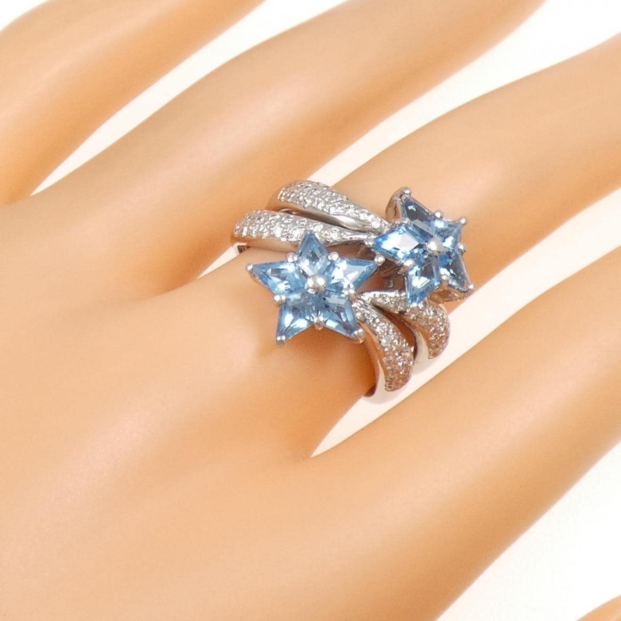 K18WG スター ブルートパーズ リング 1.40CT