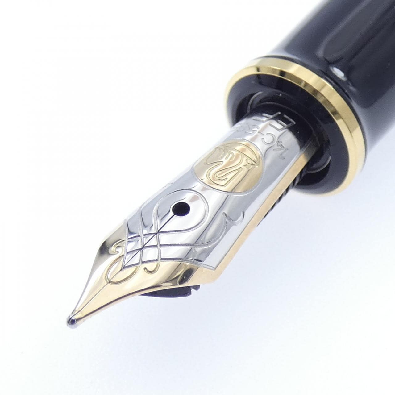 ペリカン スーベレーンM600緑縞 万年筆