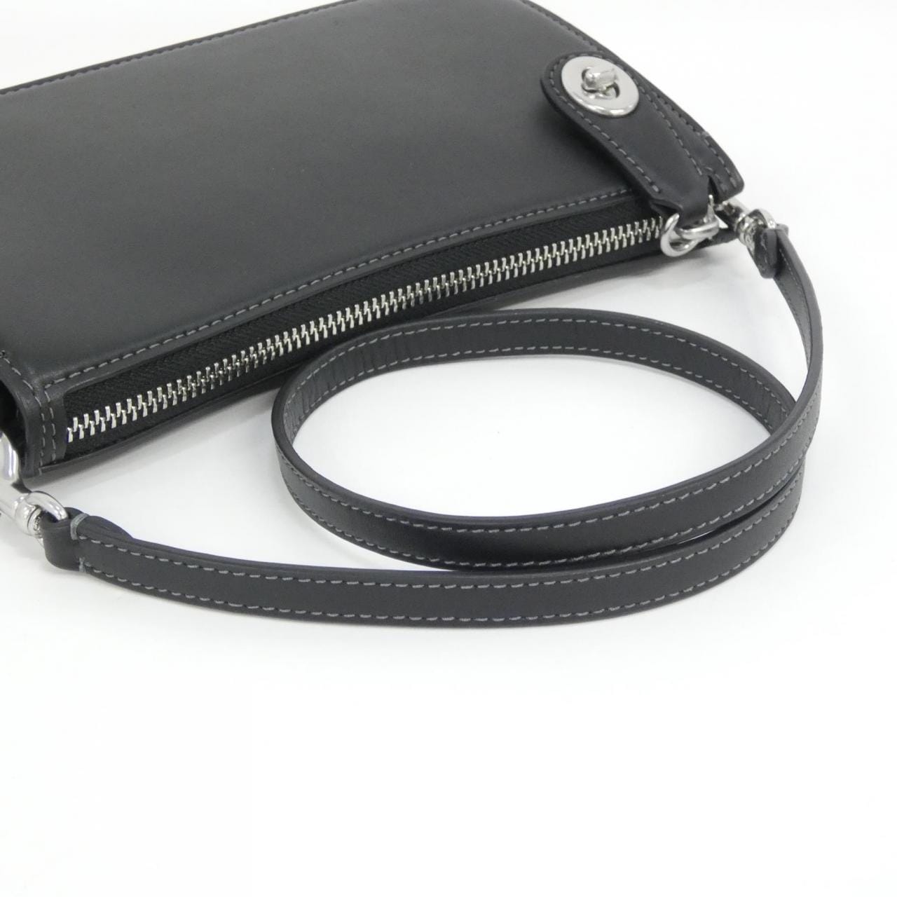 【新品】コーチ CM581 ショルダーバッグ