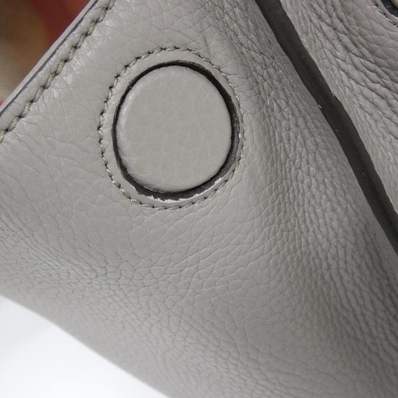 グッチ 370831 A7M0N バッグ