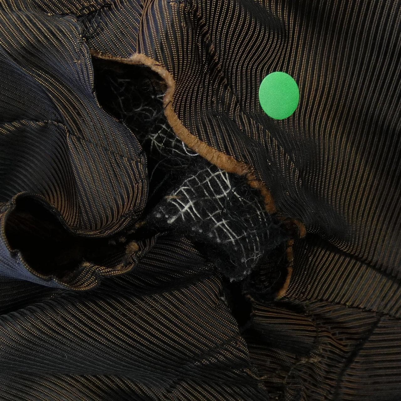 モンテドーロ MONTEDORO コート