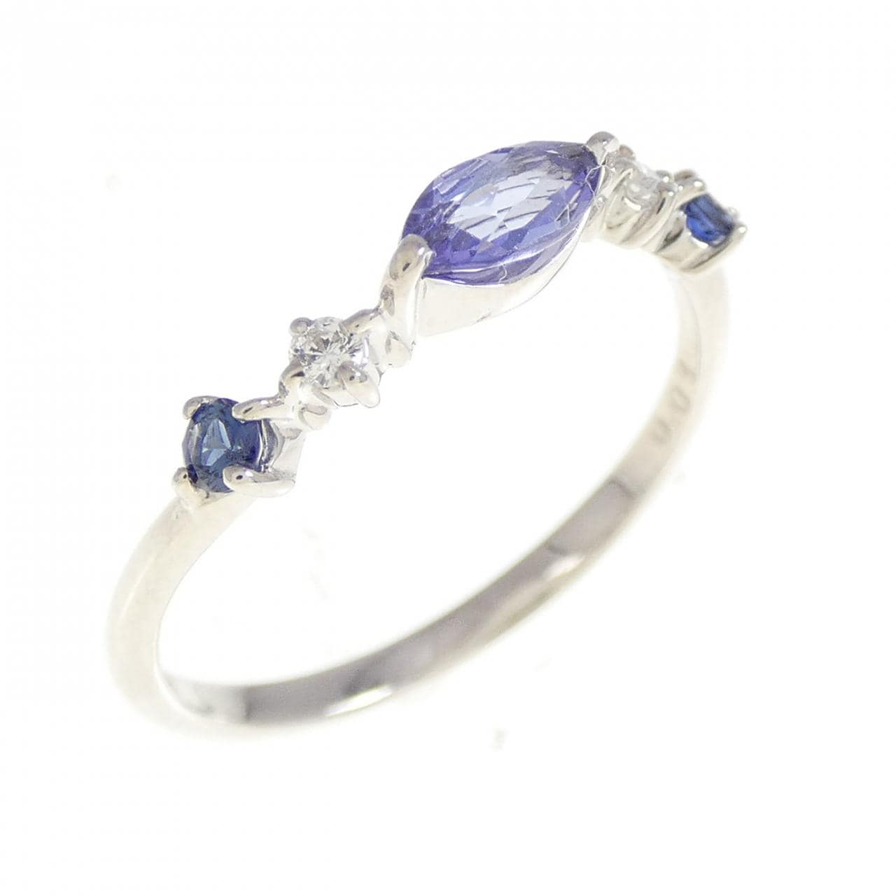 Tasaki colored stone ring