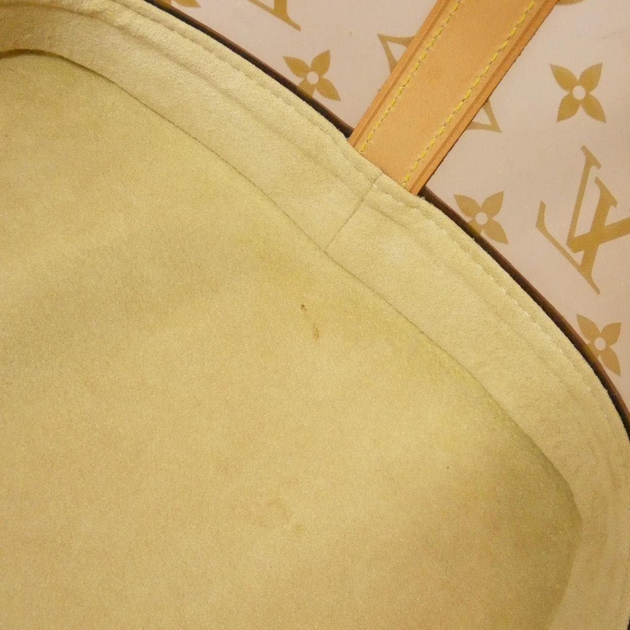 ルイヴィトン モノグラム アンブル カバ アンブル GM M92500 バッグ