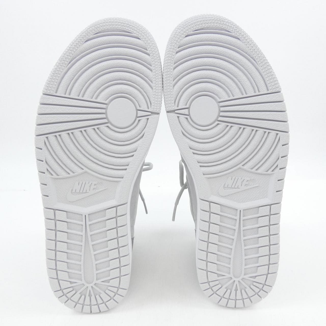 ナイキ NIKE DC1788-029 スニーカー