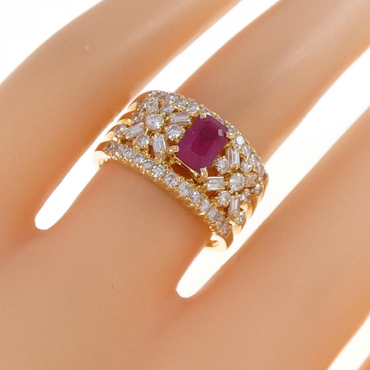 ポンテヴェキオ ルビー リング 0.96CT