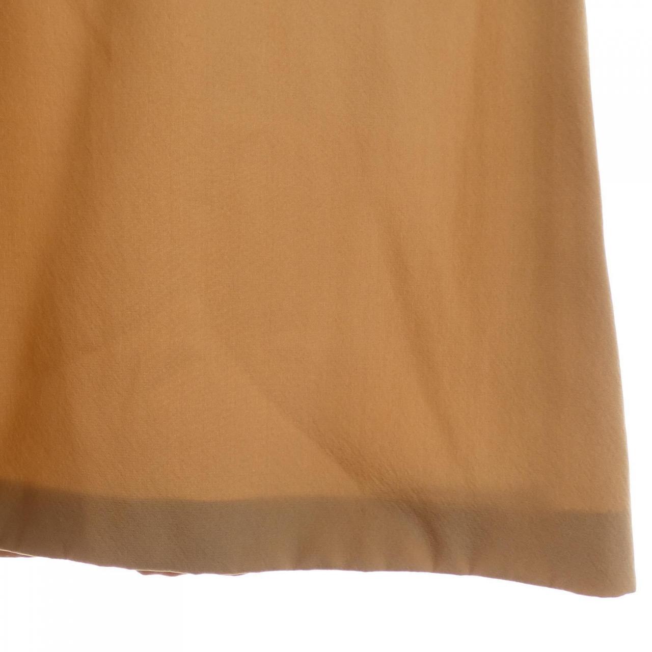 サルヴァトーレフェラガモ SALVATORE FERRAGAMO スカート