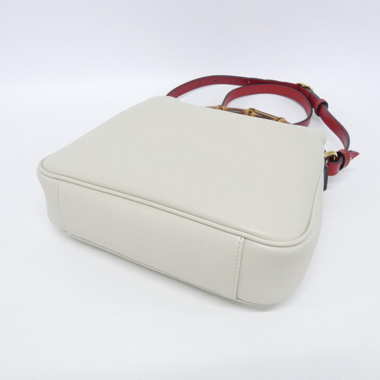 グッチ DIANA 746251 UAAAY バッグ