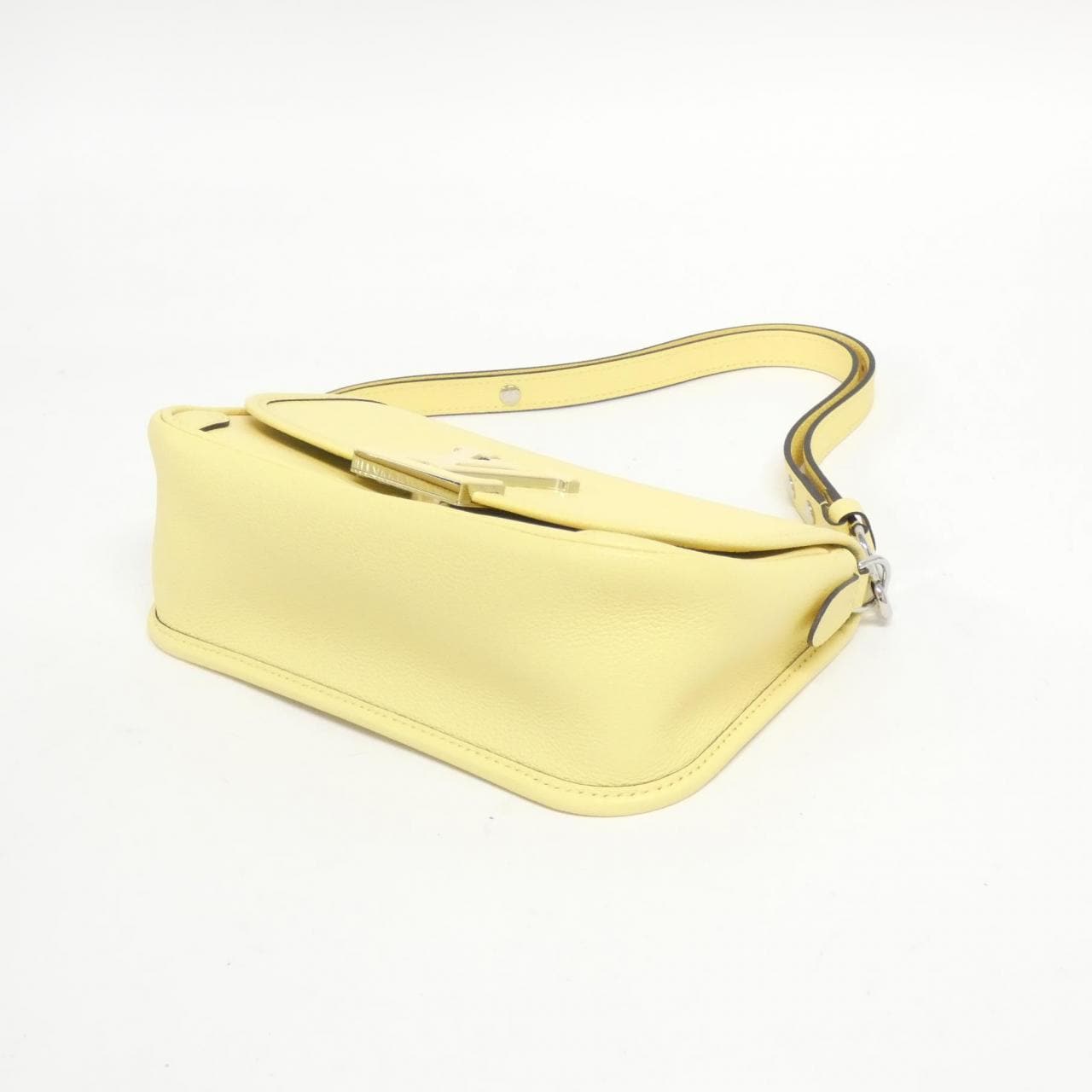 LOUIS VUITTON Epi Buschi M22618 单肩包