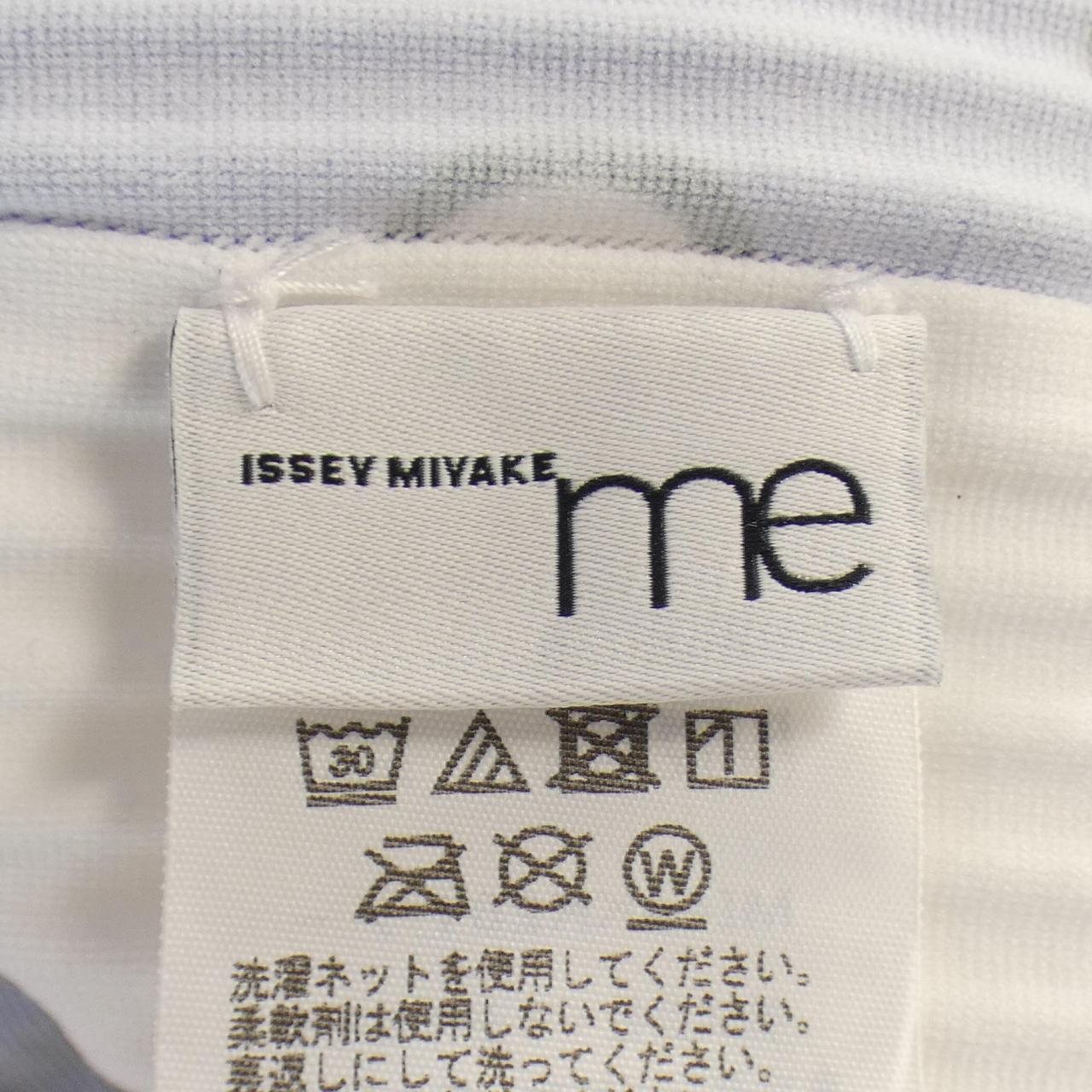 ミーイッセイミヤケ me ISSEY MIYAKE Tシャツ