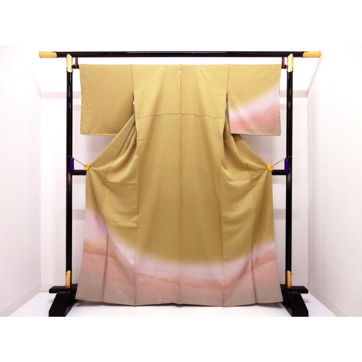 訪問着　縫取ボカシ染　五本骨扇