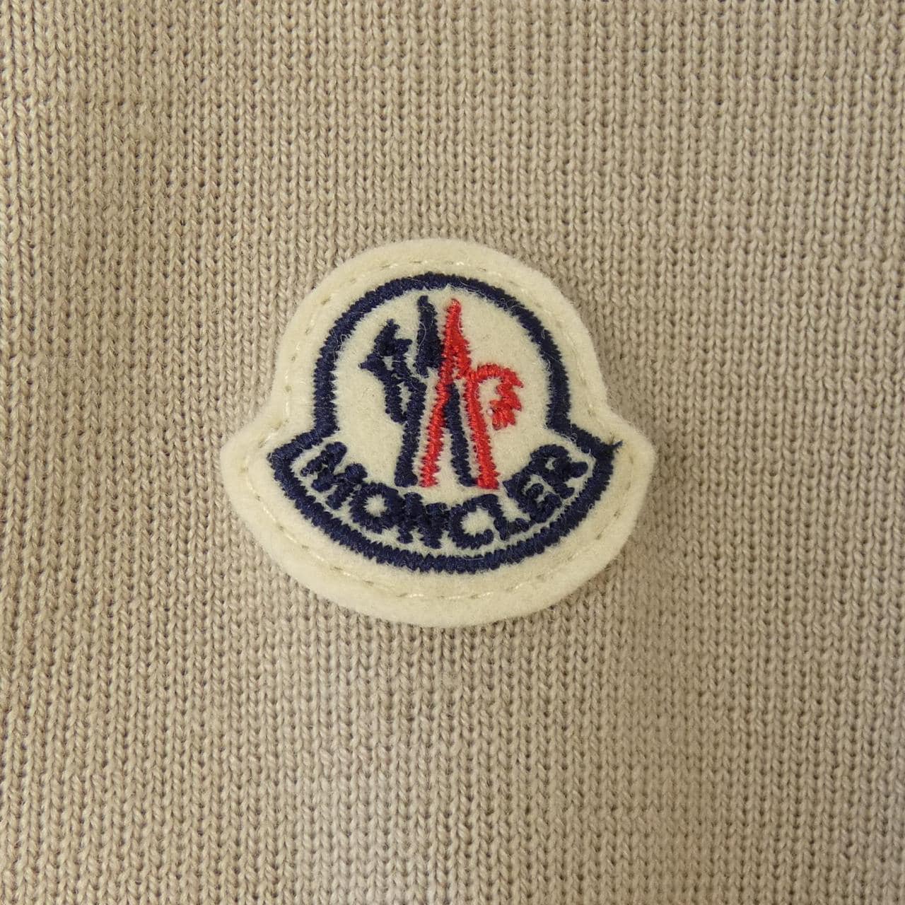 【新品】モンクレール MONCLER K20939B00024 ダウンジャケット