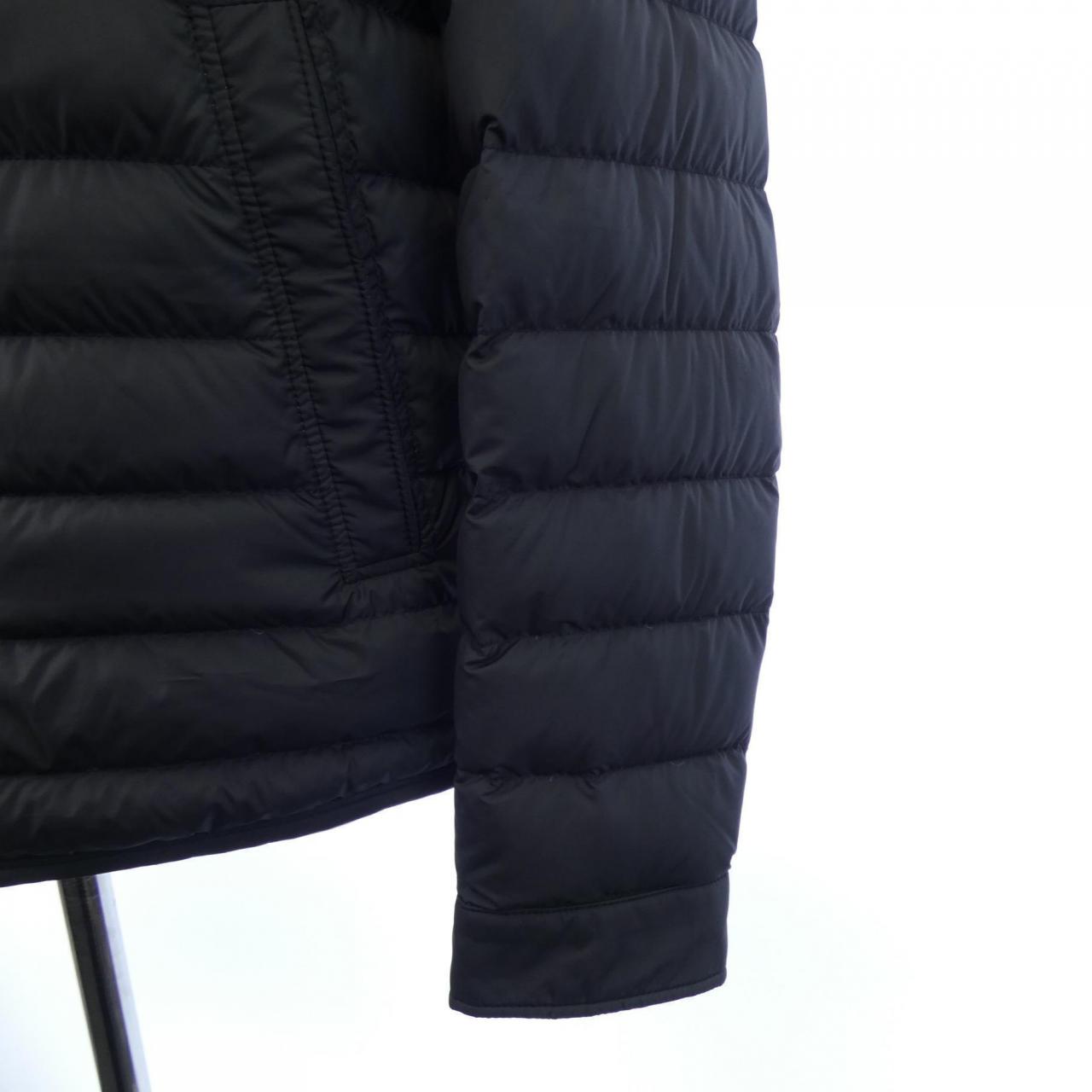 MONCLER蒙克勒羽絨服