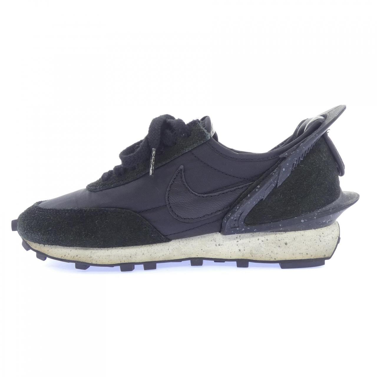 ナイキ NIKE CJ3295 スニーカー