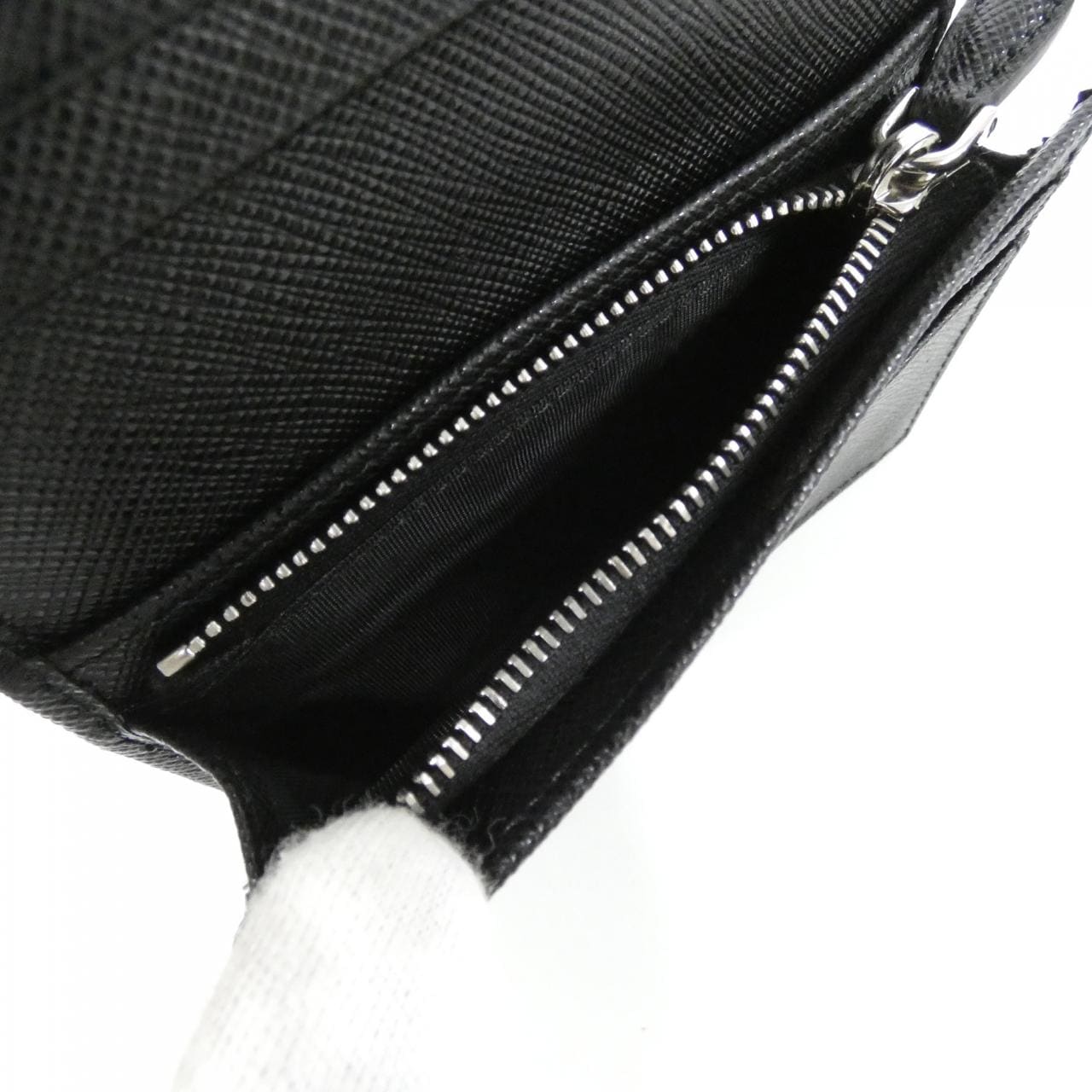 【新品】プラダ 1MV021 財布