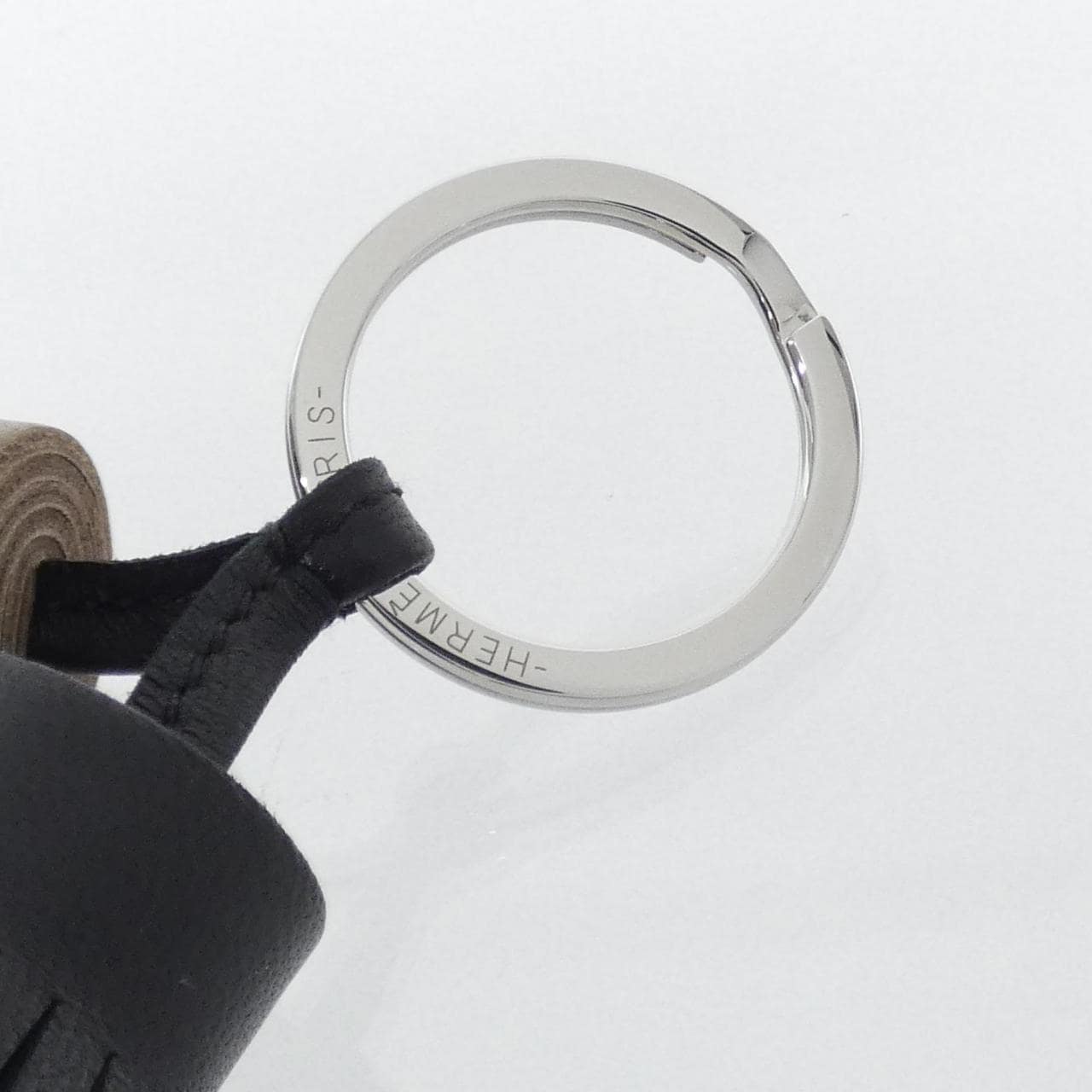 エルメス カルメン ウノドス 077895CJ キーリング