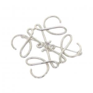 ロエベ 111 25 020 ブローチ