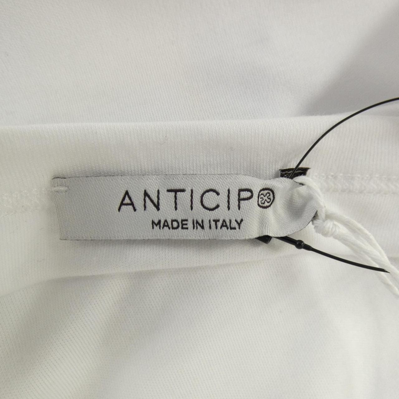 アンティーチポ ANTICIPO Tシャツ