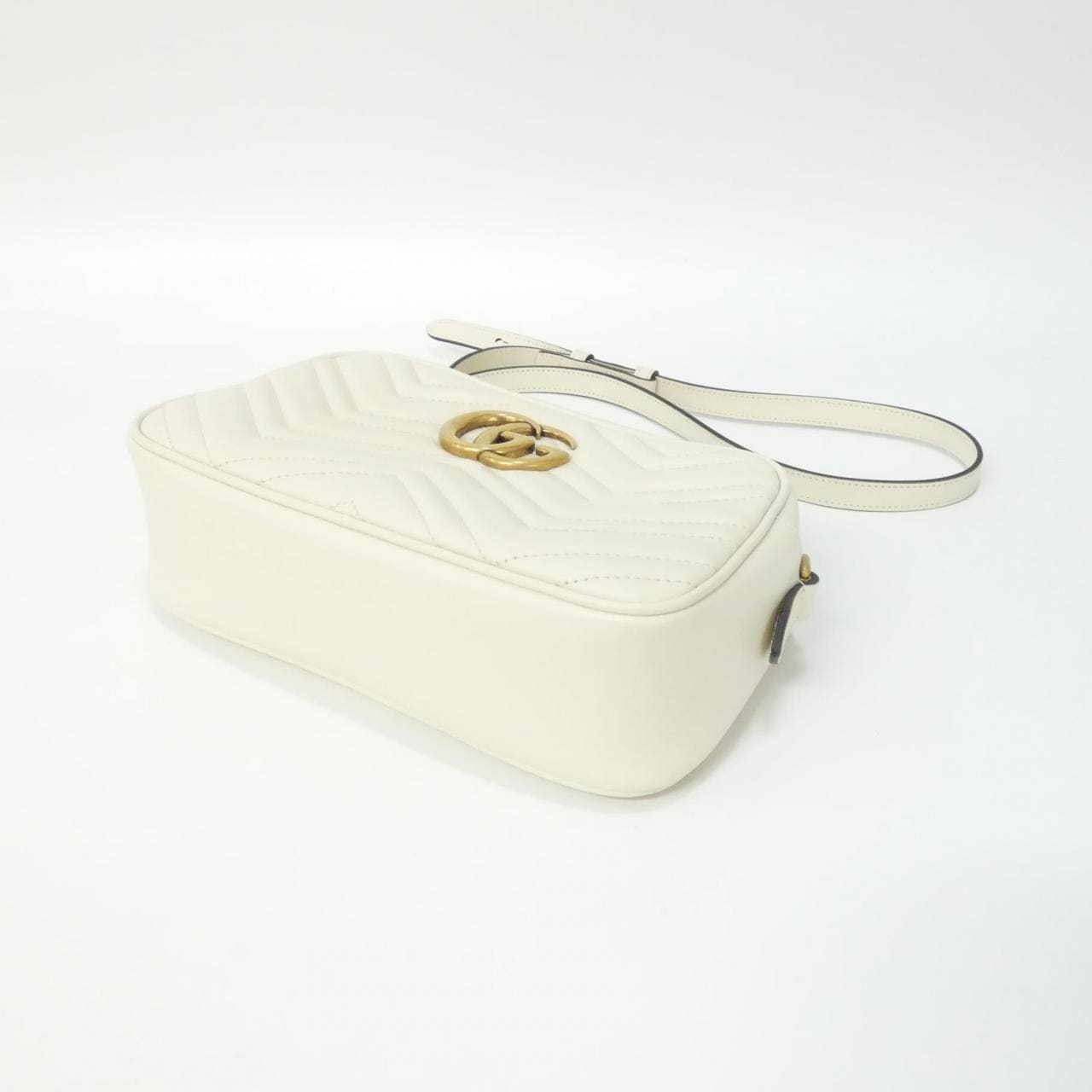 グッチ GG MARMONT 447632 DTD1T ショルダーバッグ