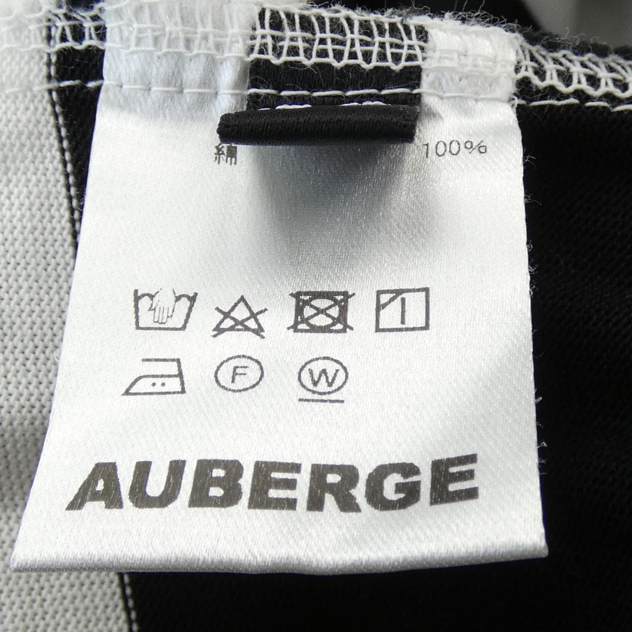 オーベルジュ AUBERGE Tシャツ