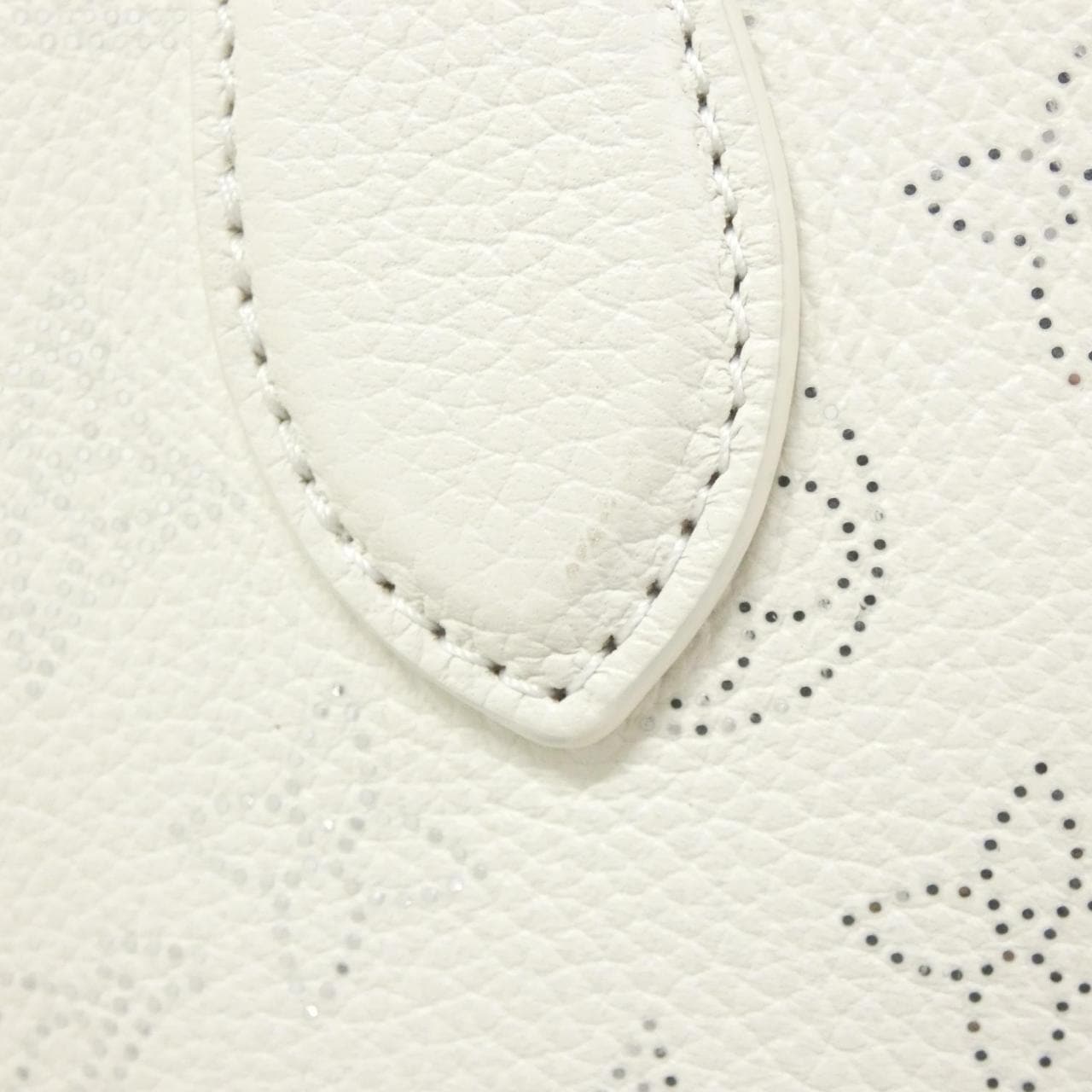 ルイヴィトン マヒナ ブロッサム PM M11842 バッグ