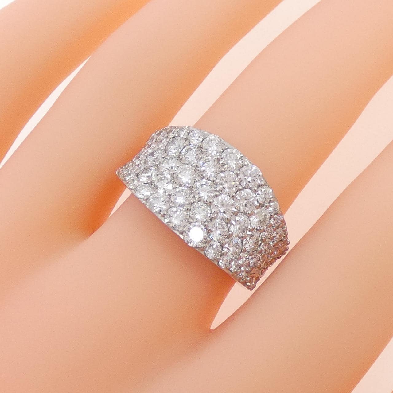 PT950 パヴェ ダイヤモンド リング 3.00CT