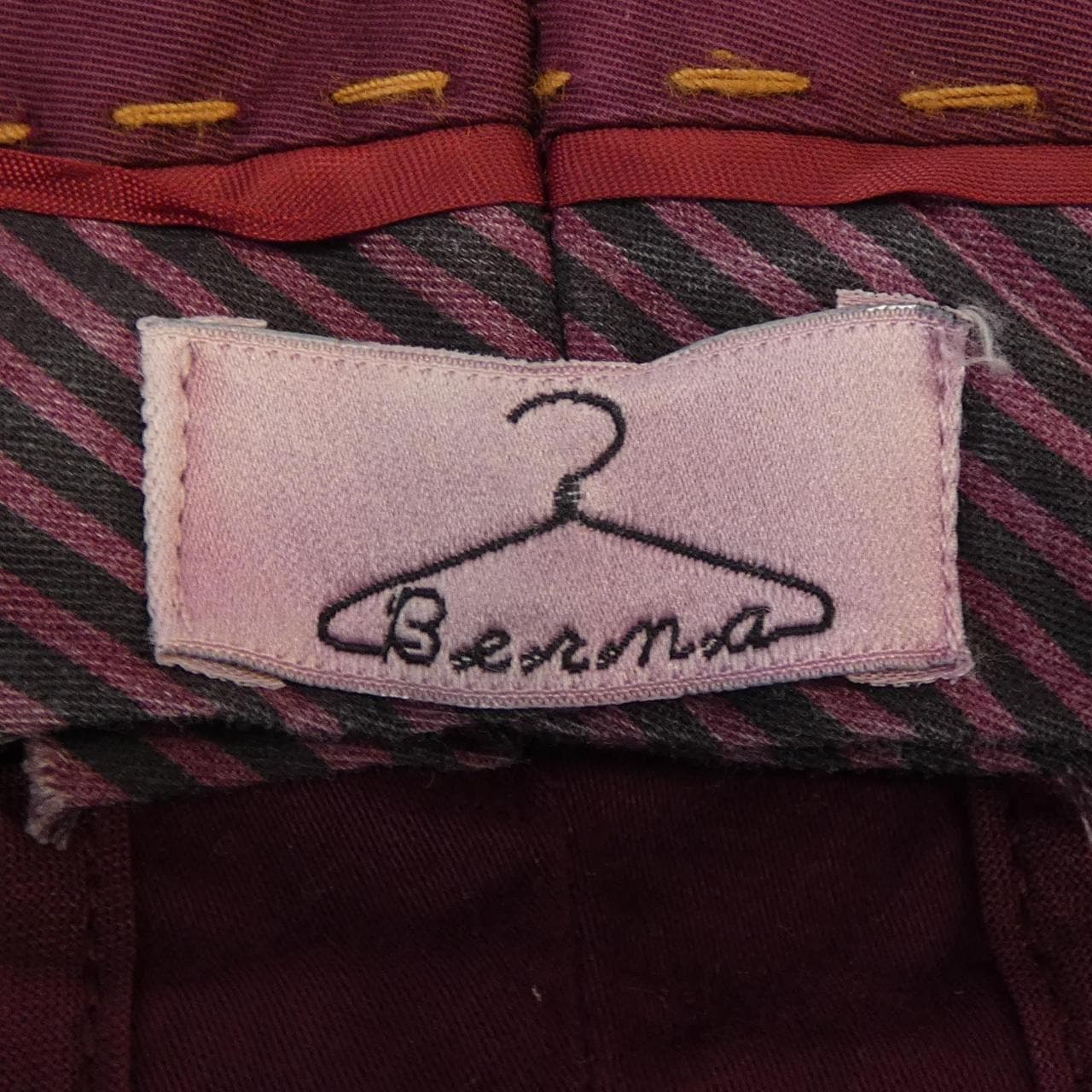 BERNA パンツ