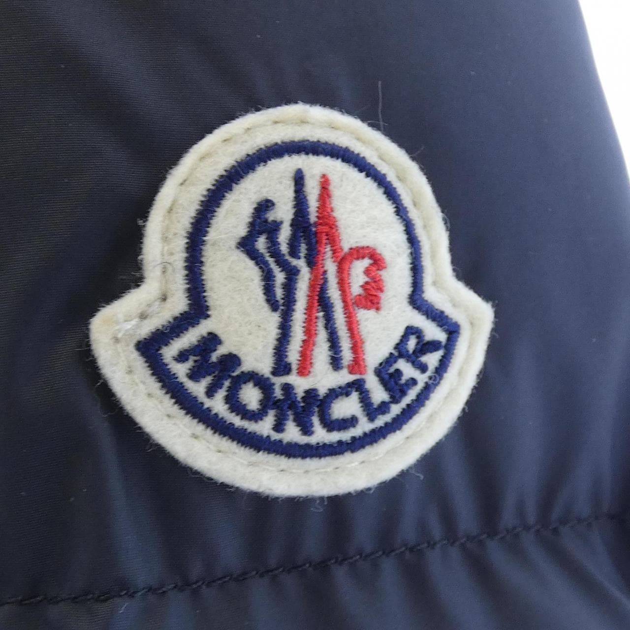 【新品】モンクレール MONCLER ESNAIE ダウンジャケット