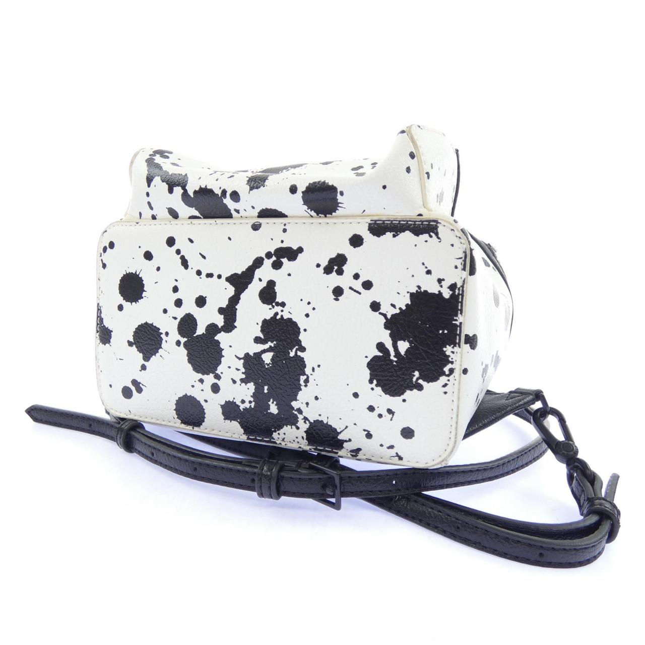 チャールズアンドキース CHARLES&KEITH BACKPACK