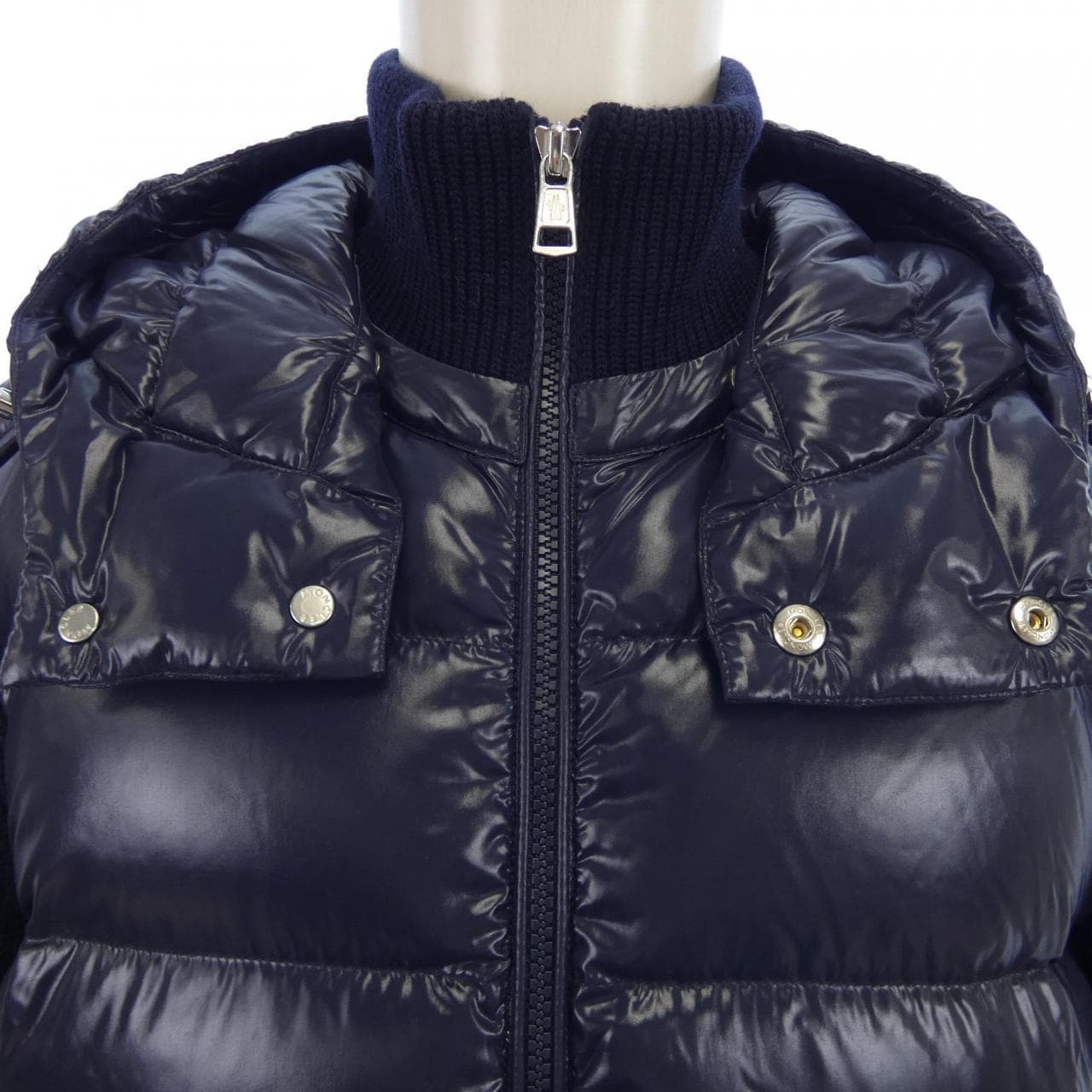 モンクレール MONCLER ダウンジャケット