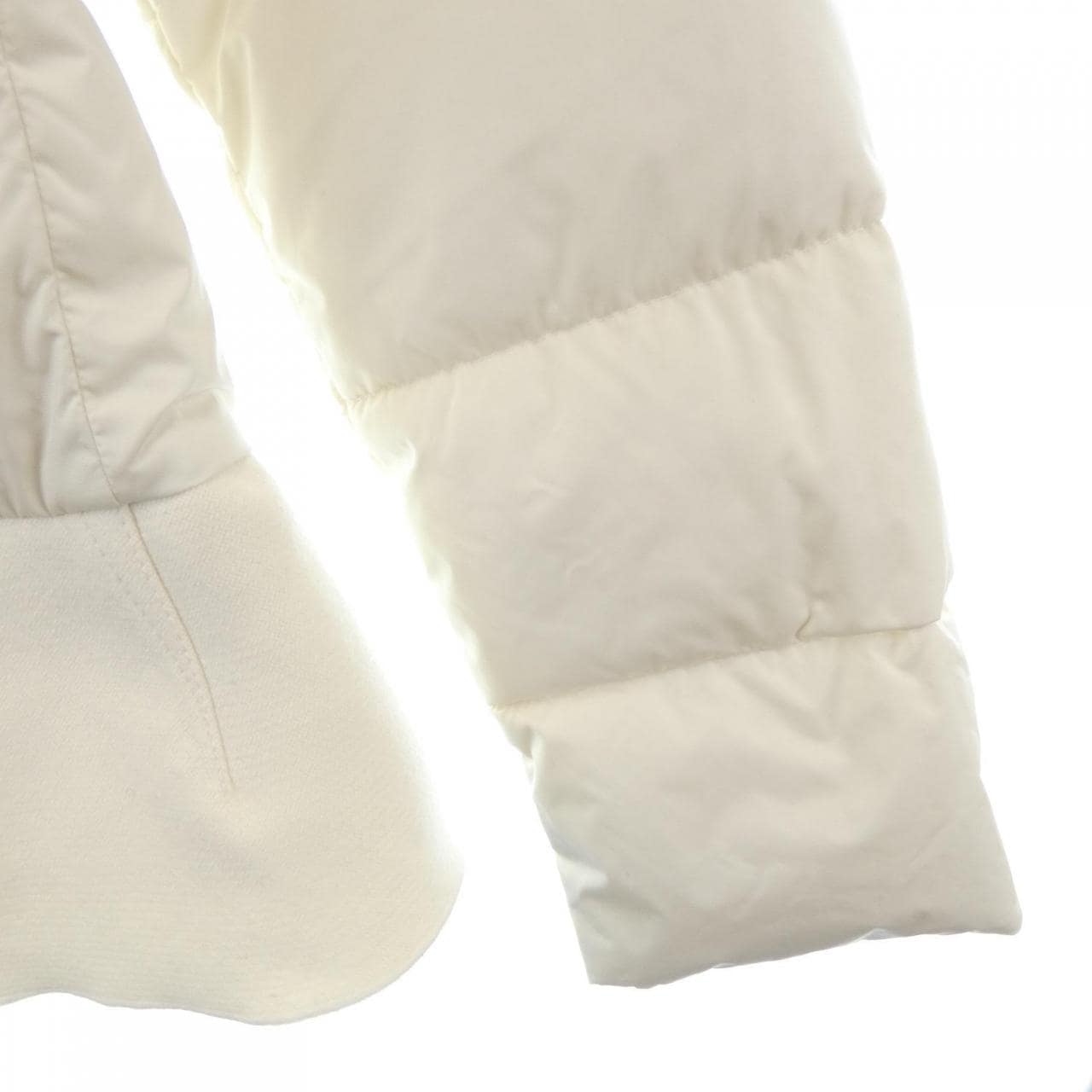 モンクレール MONCLER NESEA ダウンジャケット