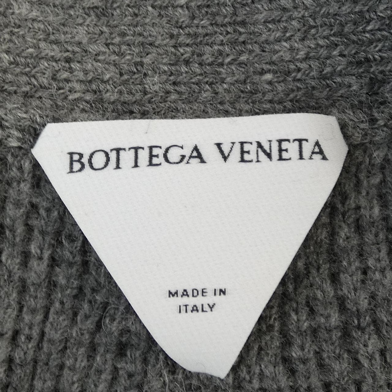 ボッテガヴェネタ BOTTEGA VENETA 665070　V0Z40 カーディガン