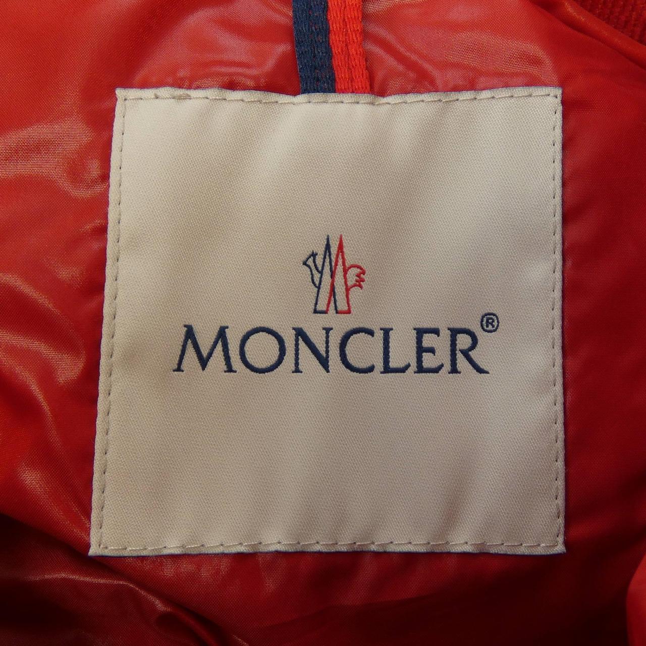 モンクレール MONCLER ダウンジャケット