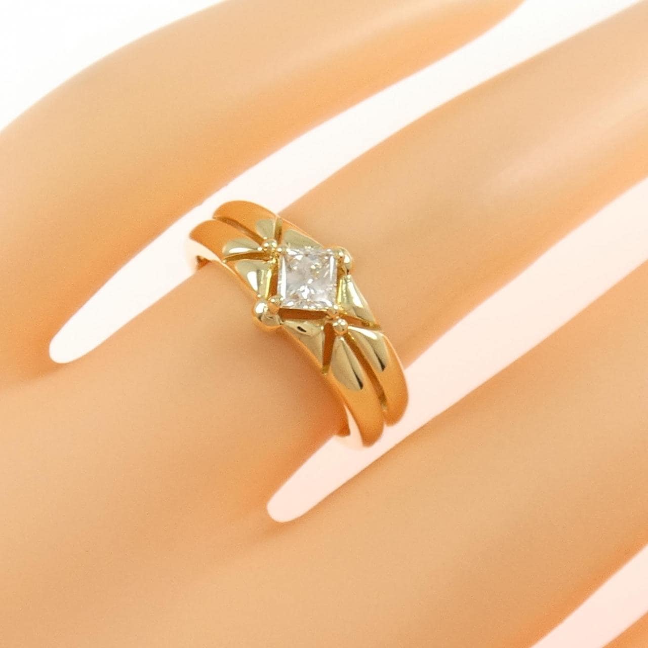 K18YG ダイヤモンド リング 0.33CT