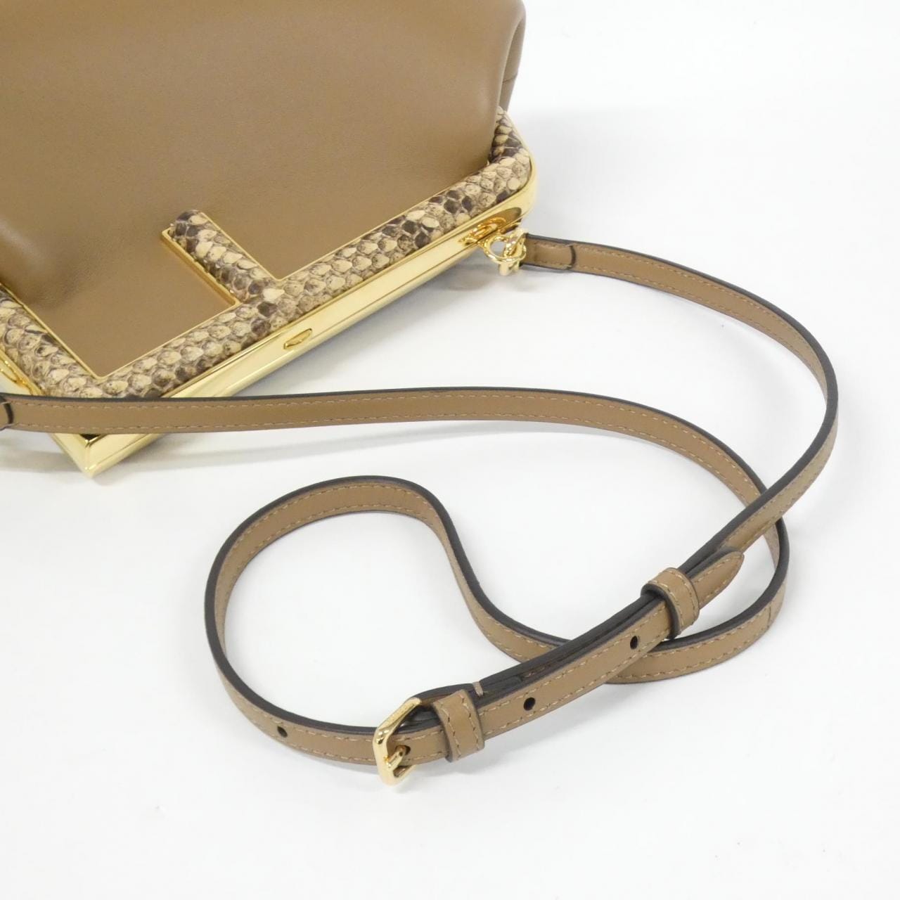 フェンディ フェンディ ファースト スモール 8BP129 AGWR バッグ