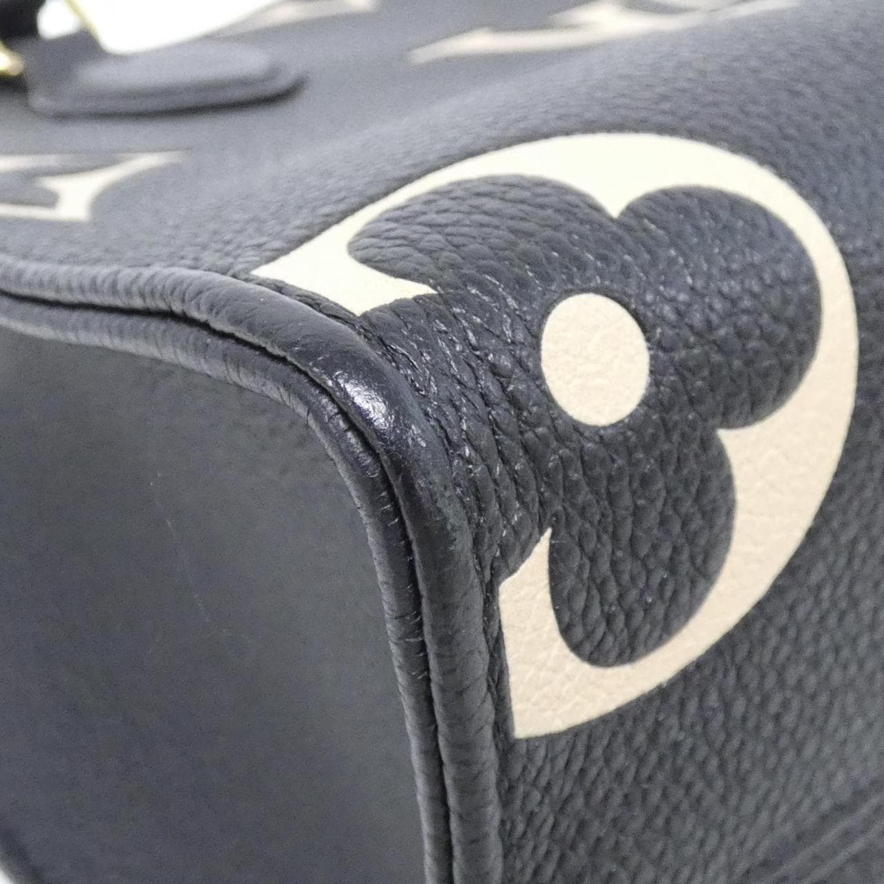 ルイヴィトン バイカラー モノグラム アンプラント オンザゴー PM M45659 バッグ