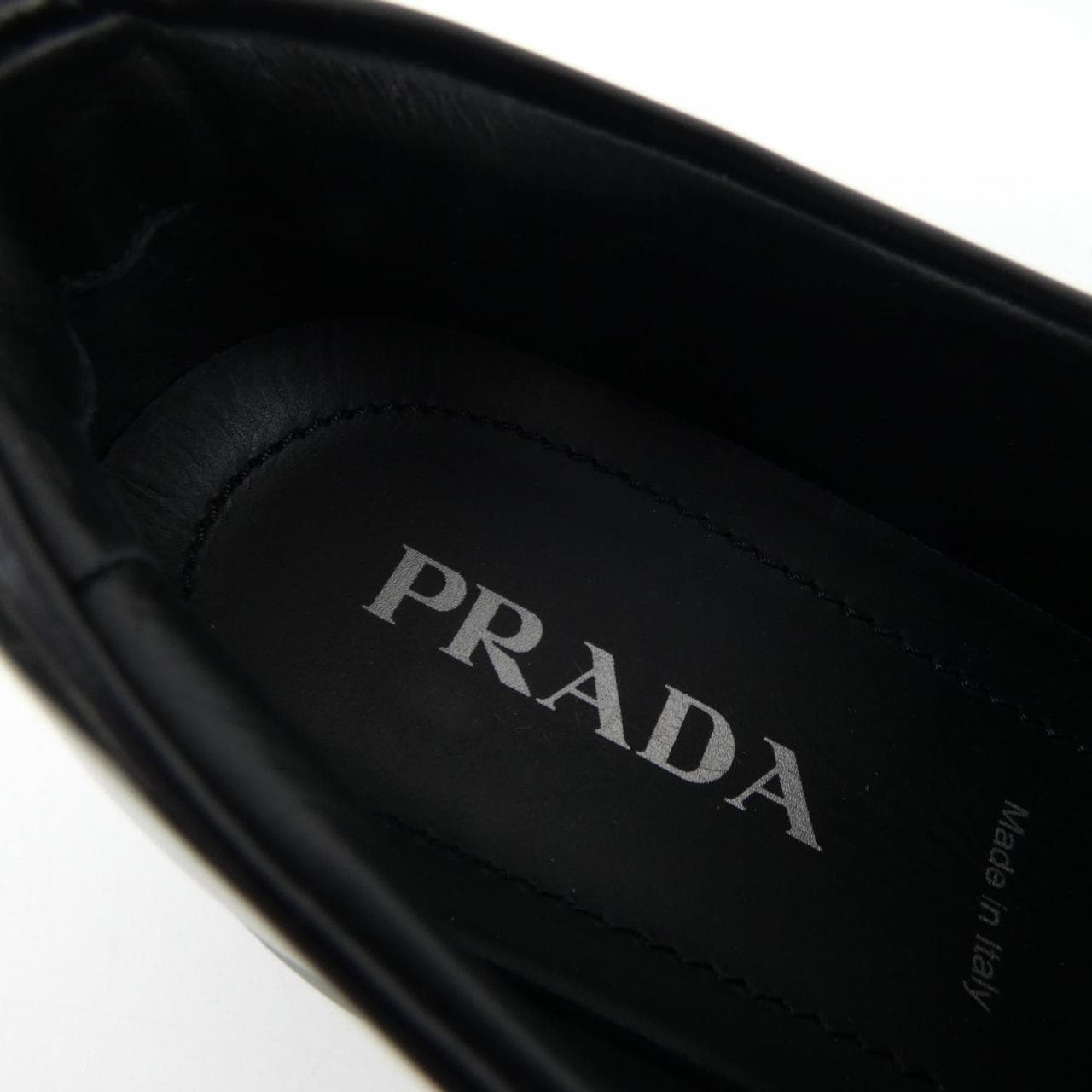 プラダ PRADA モノリス ローファー トライアングルロゴ 1D663M シューズ