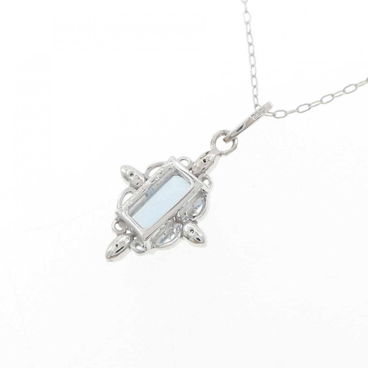 K18WG アクアマリン ネックレス 0.57CT