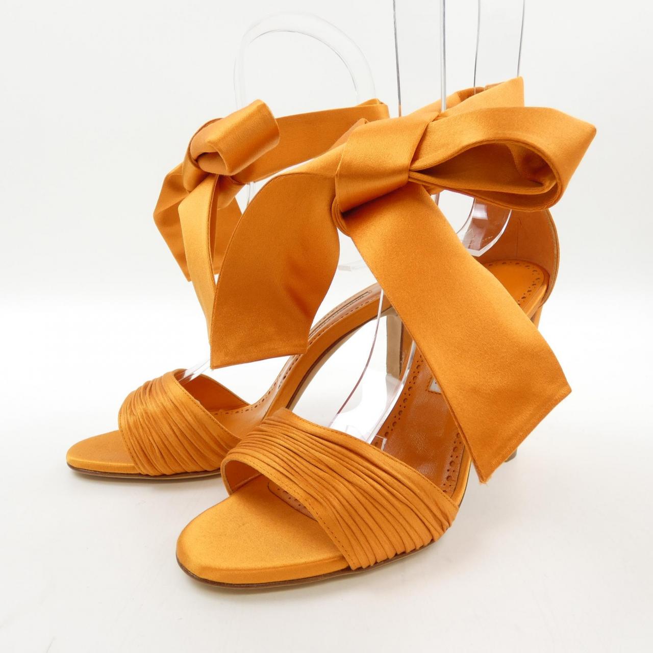 マノロブラニク MANOLO BLAHNIK パンプス